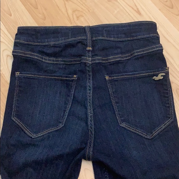 Hollister Jeans - Picture 2 of 4